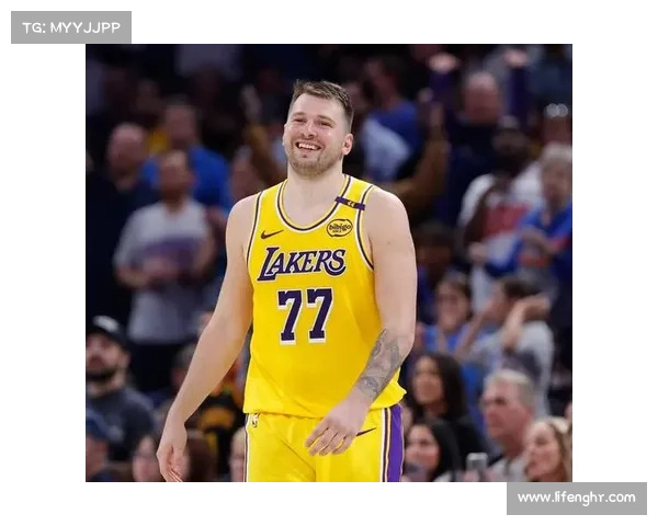 詹姆斯生涯首次续约遭拒 东契奇签1.65亿顶薪续约合同引关注